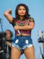 /album/fotky2/a15184-vanessa-white-of-the-saturdays-performs-592x0-1-jpg/